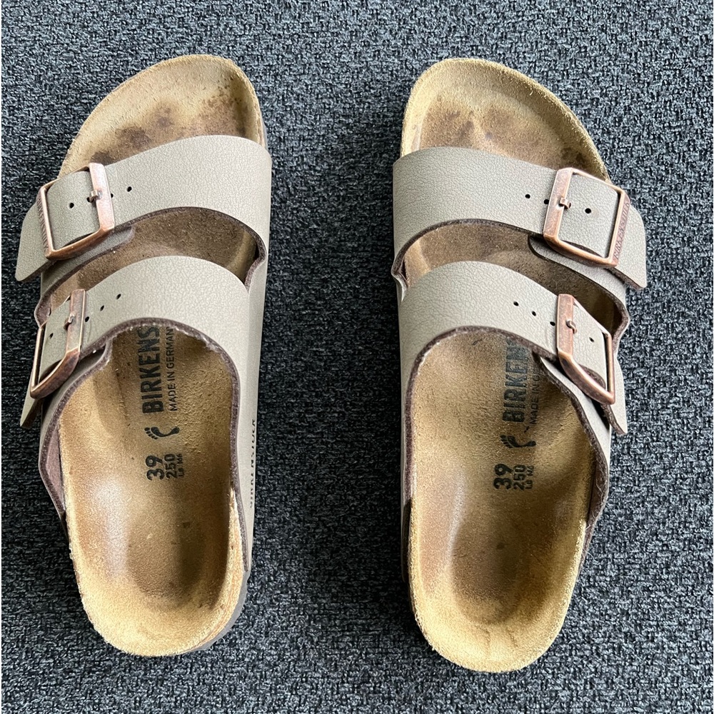 Very slightly used. Size 8 Birkenstock sandals.